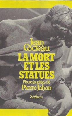 Le mort et les statues